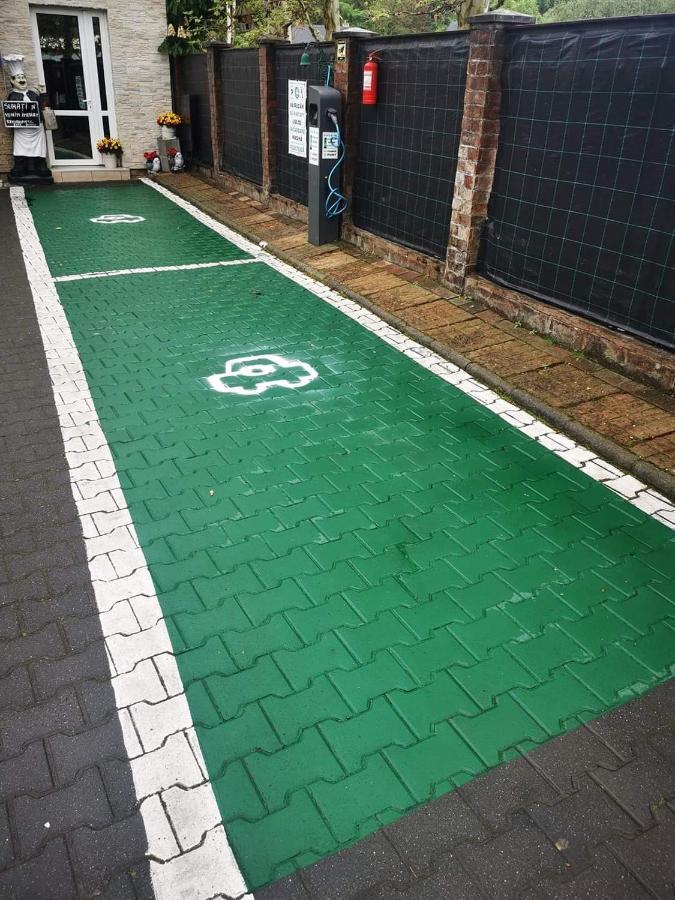 Pensiunea Vila Chesa Corunca Zewnętrze zdjęcie
